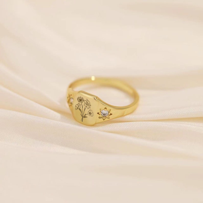 Lovecriana Dainty Birth flowers ring for women