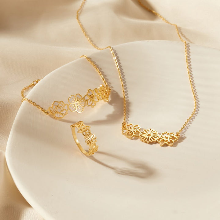 Lovecriana Dainty Birth Flower Necklace,Birth flower Family Gift