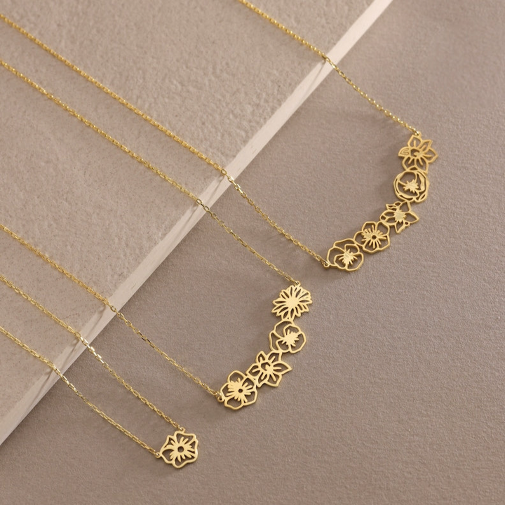 Lovecriana Dainty Birth Flower Necklace,Birth flower Family Gift